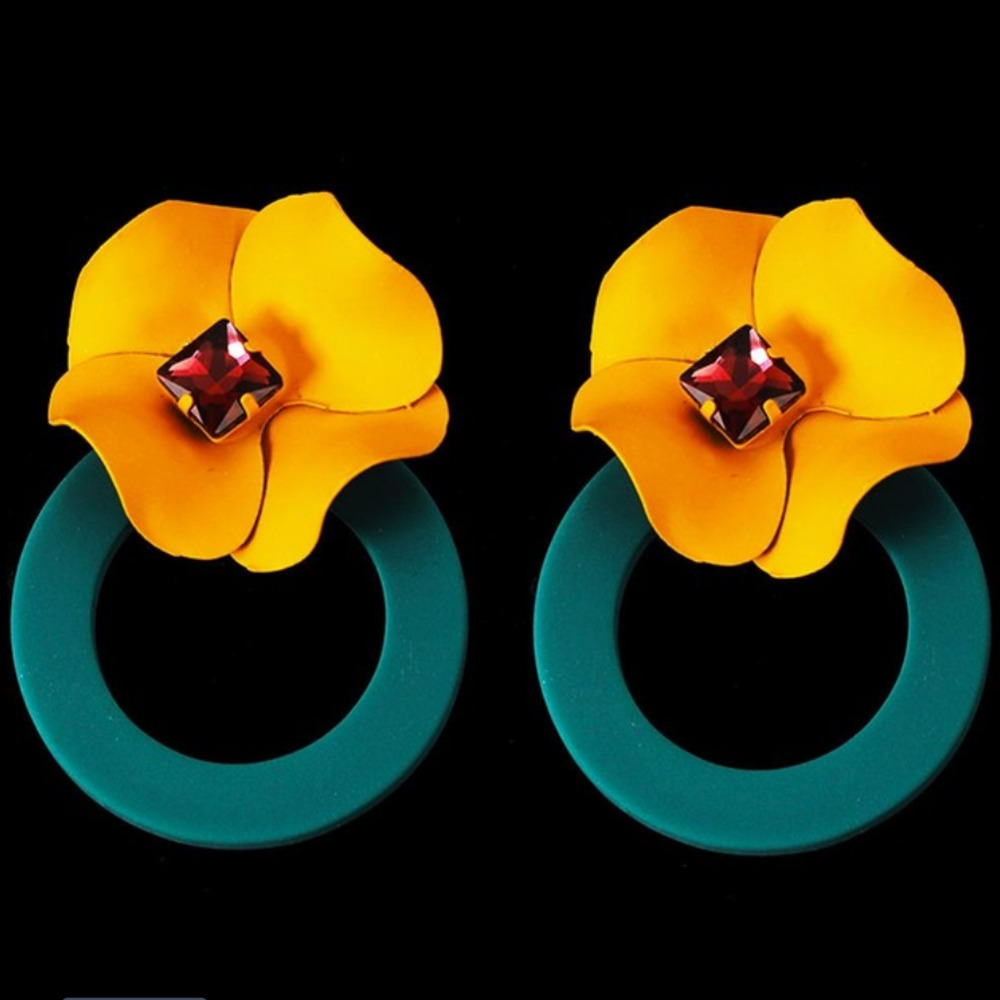Aurelia Flower Crystal Drop Earrings